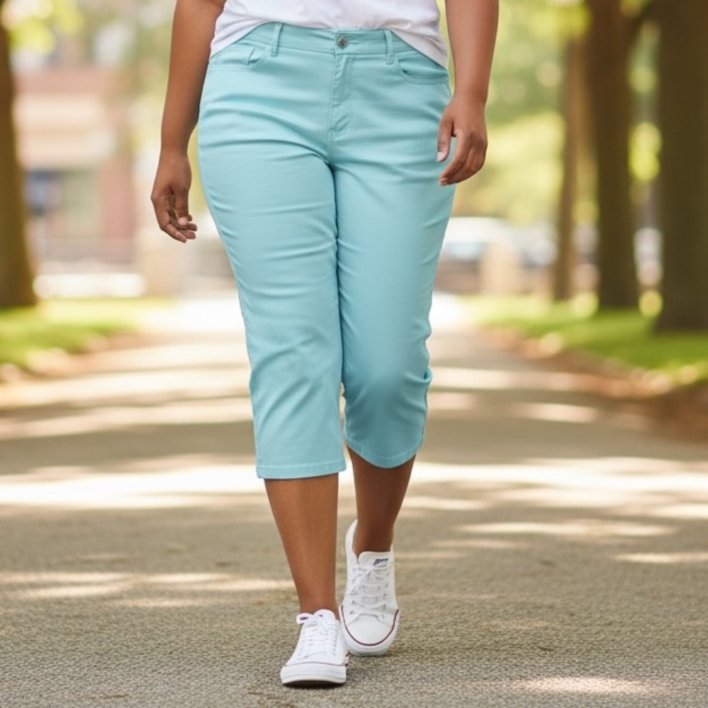 Havana Jacks Cafe Woman’s Capris Pants Sz 16 Sky Blue (aqua) Stretch Zip Closure